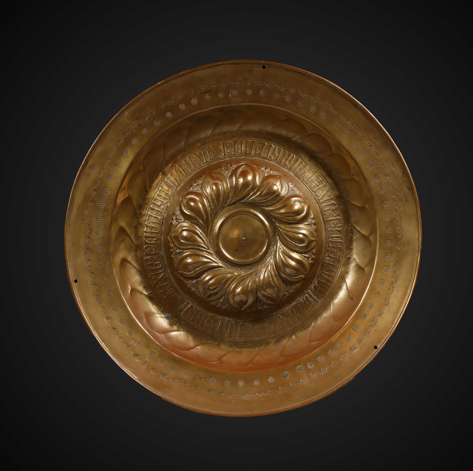 Large Alms Plate from Nuremberg, Germany, 16th/17th century (1 of 4)