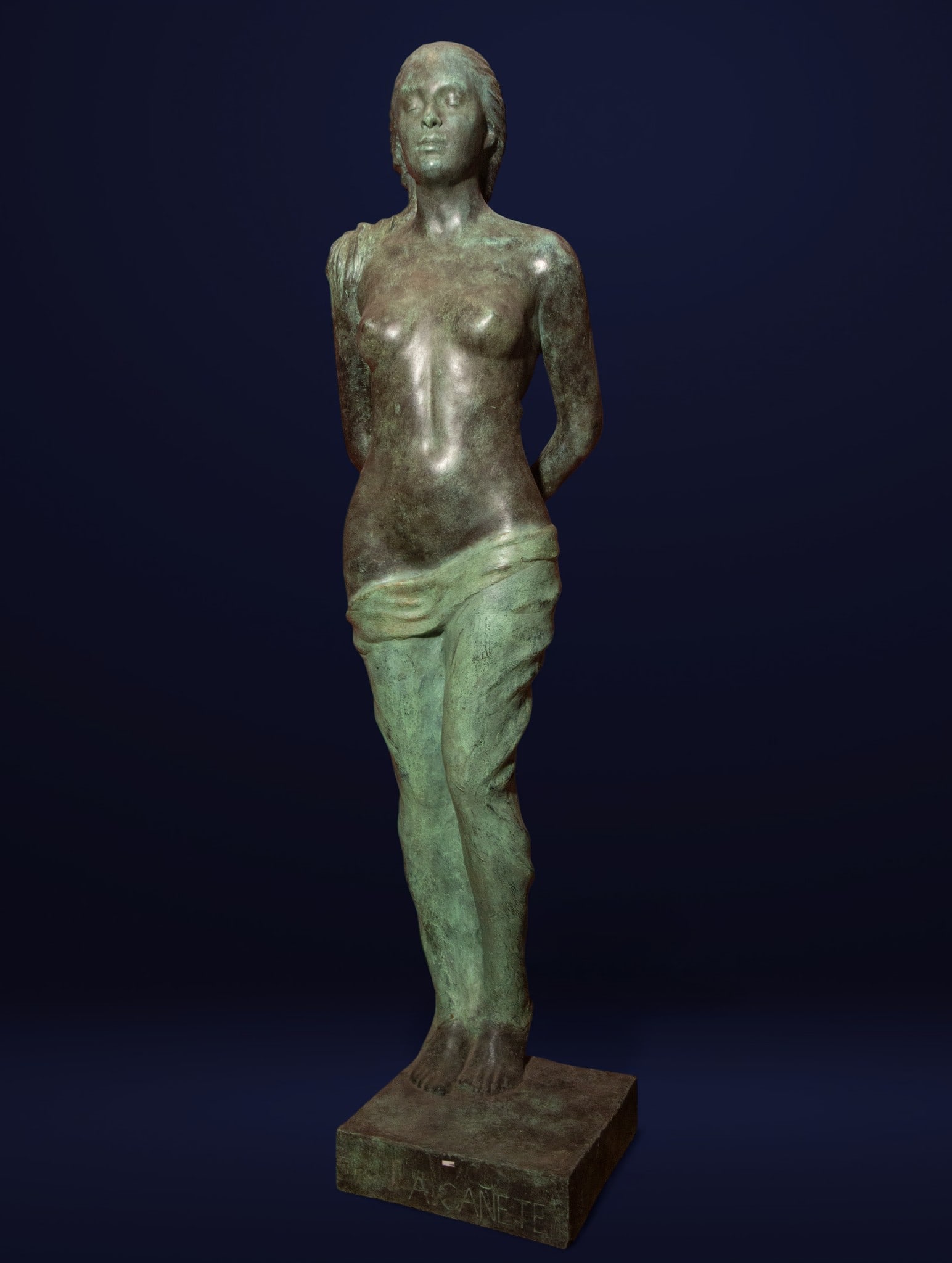 Sculpture of a semi-nude woman. Antonio Canete (Spain, 20th century). (1 of 6)