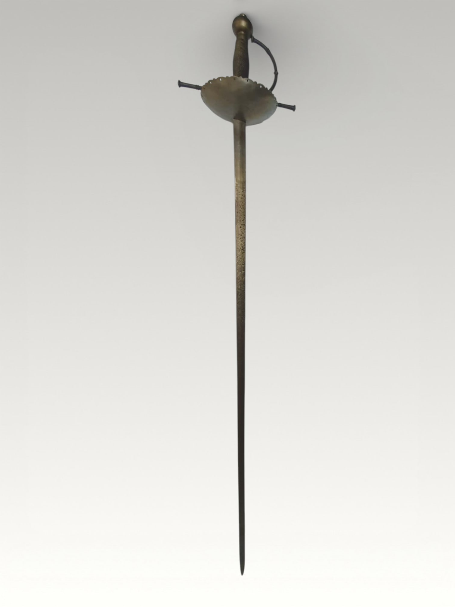 Neo-Renaissance Musketeer's Sword from the 19th-20th Century: 101 cm, 85 cm the sheet