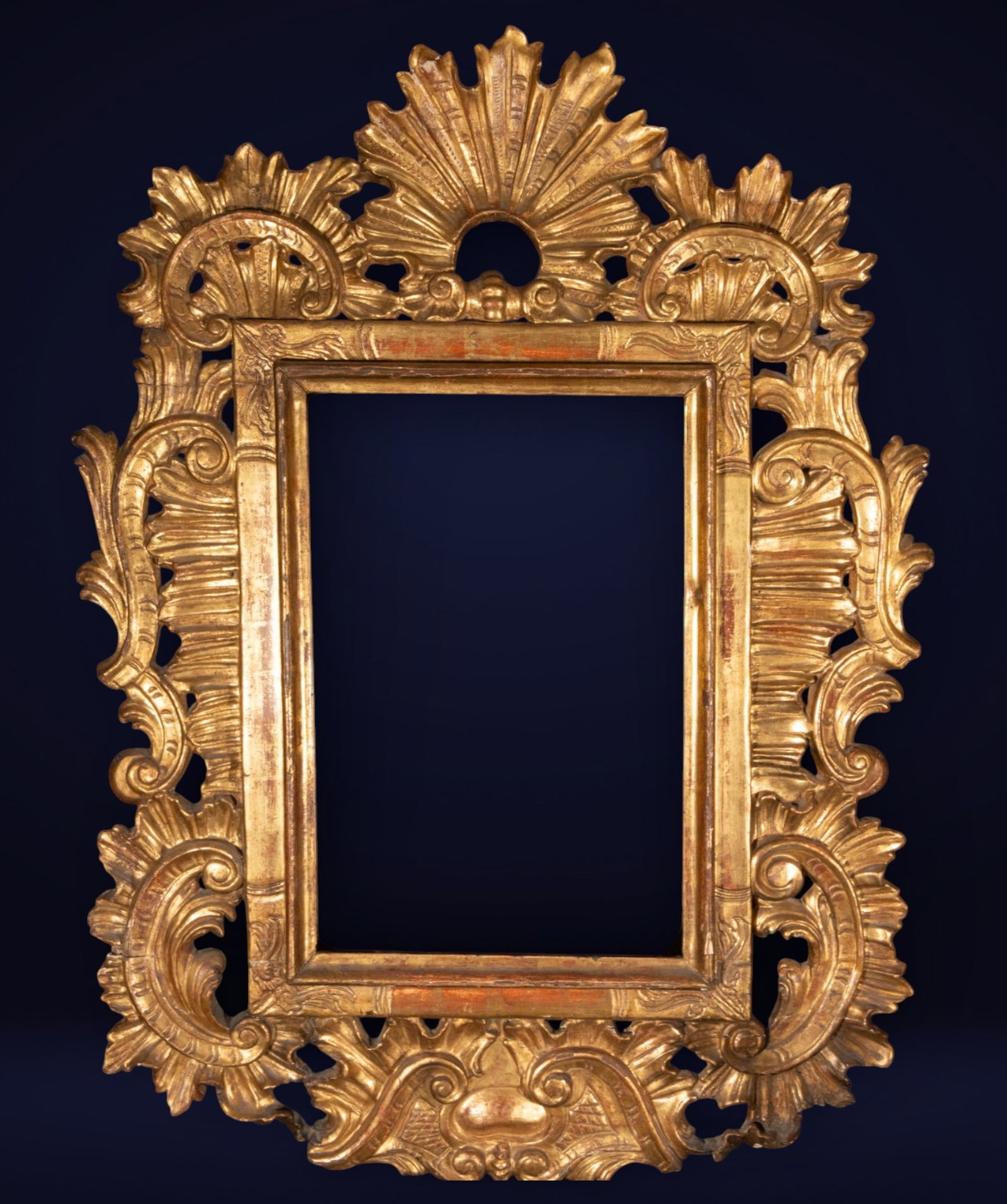 Colonial gilded wooden frame. 18th century (1 of 7)