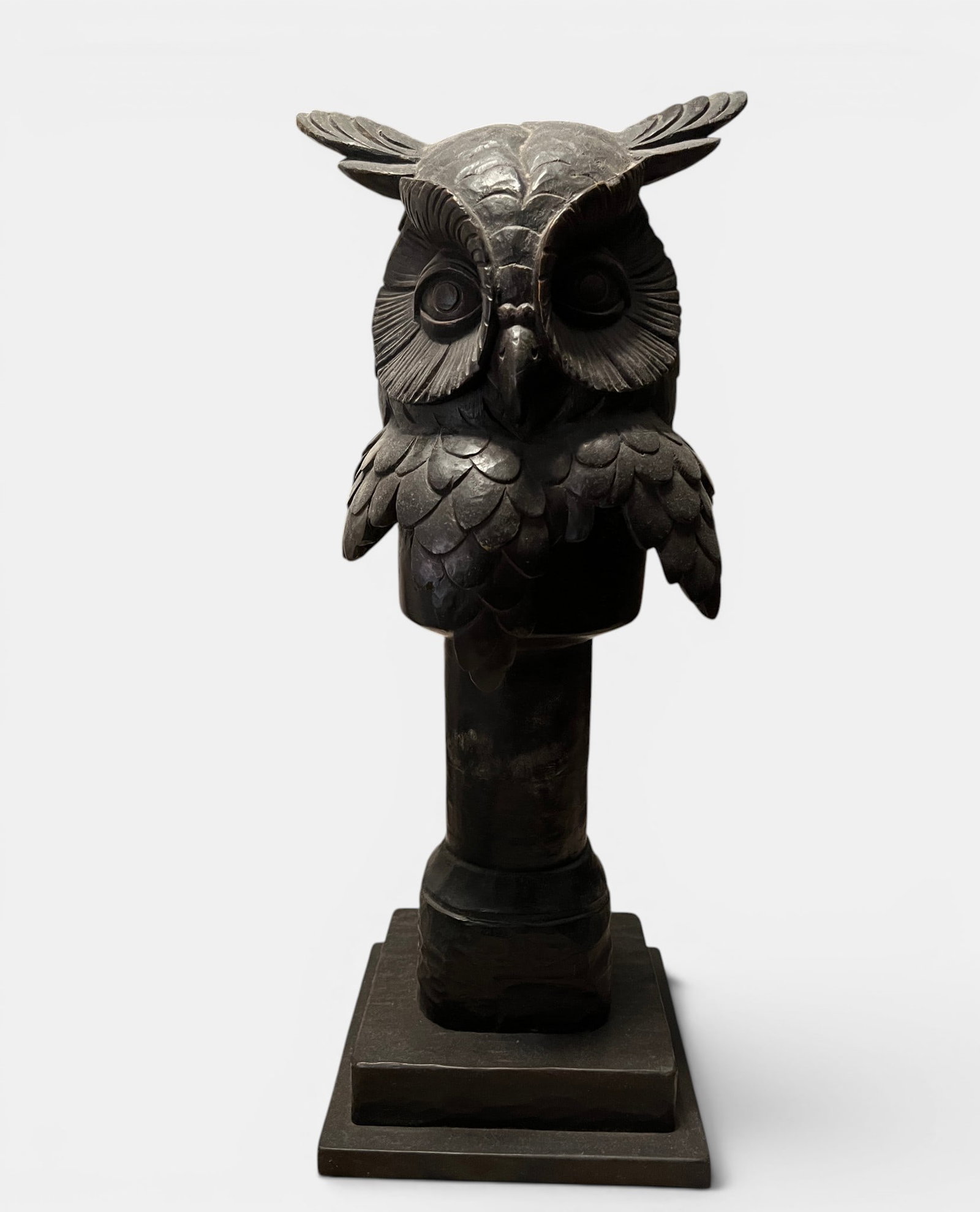 Owl Pedestal Black Forest late 19th century (1 of 3)