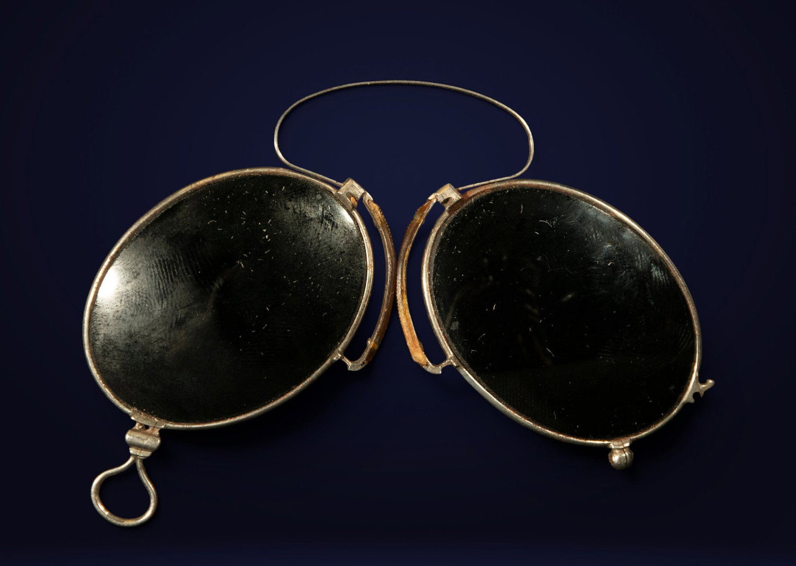 19TH CENTURY SUNGLASSES: ZARAGOZA, GOOD CONDITION, WITH CASE