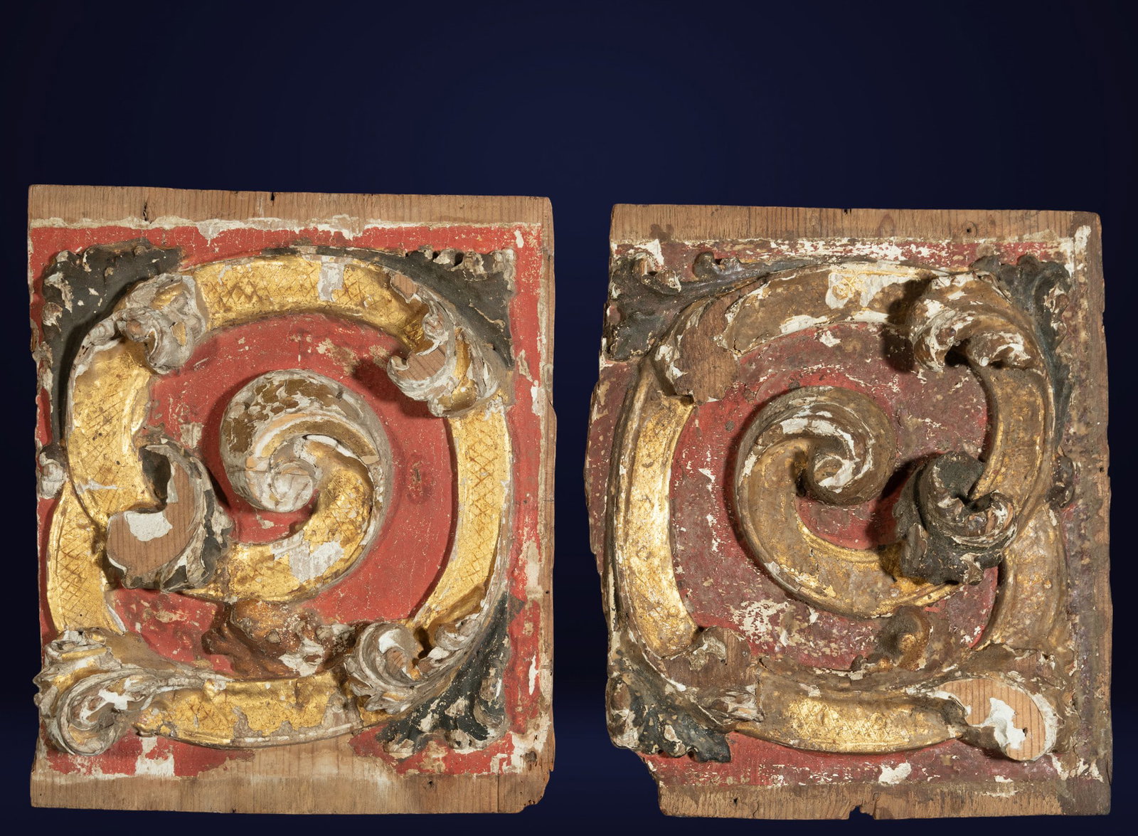 Pair of 16th-century Plateresque panels for a moulded ceiling light: 32 x 27 cm