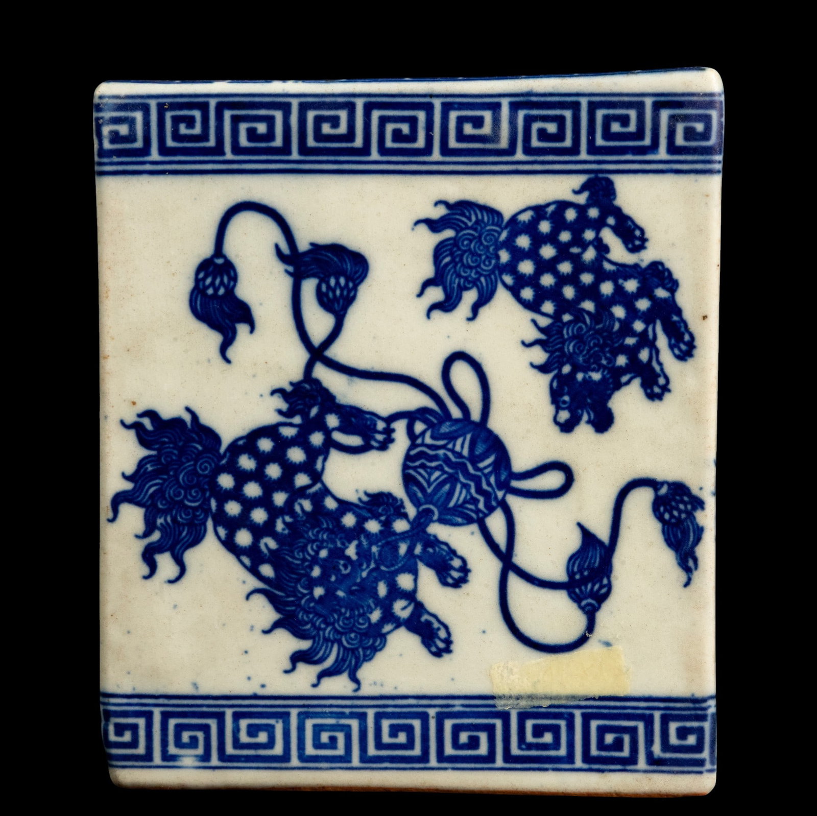 Chinese Pillow, 19th - 20th Centuries: Measurements: 15 x 13 x 7 cm