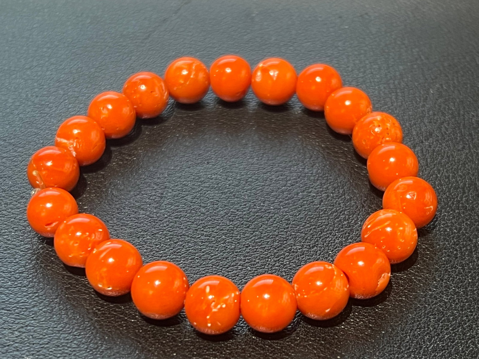 Bracelet of large old 0.8cm Red Trapani coral beads: 86.20ct, 17.25g