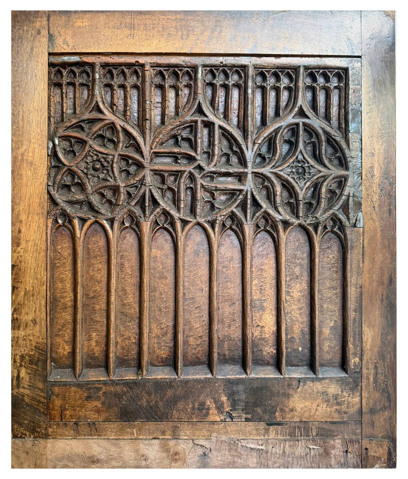 Large English Tudor Gothic Fragment in Oak, Medieval European 15th Century: In oak, a highly decorative ceiling panel, ideal for hanging as part of a group with the other pieces or individually. Dimensions: 62x70 cm. Provenance: important Spanish private collection.