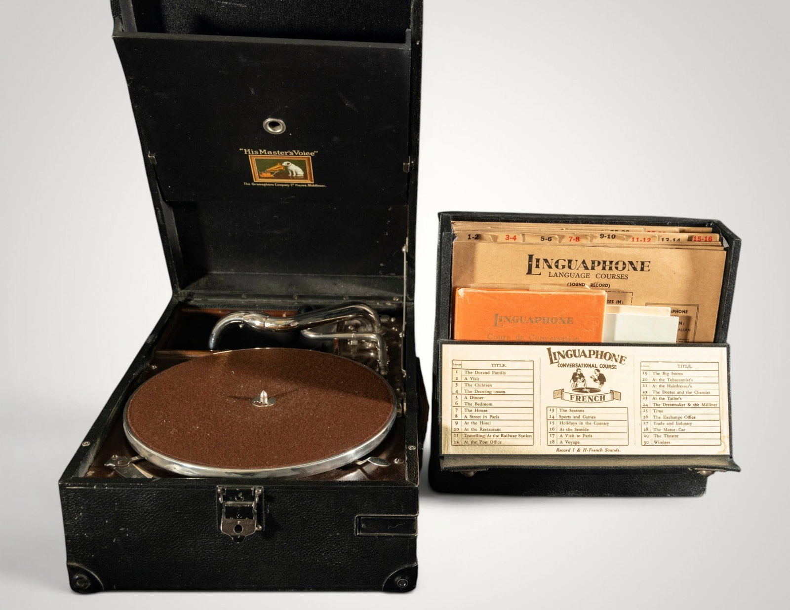 Lot of travel record player and complete French course - 1930s x 1940s (1 of 4)