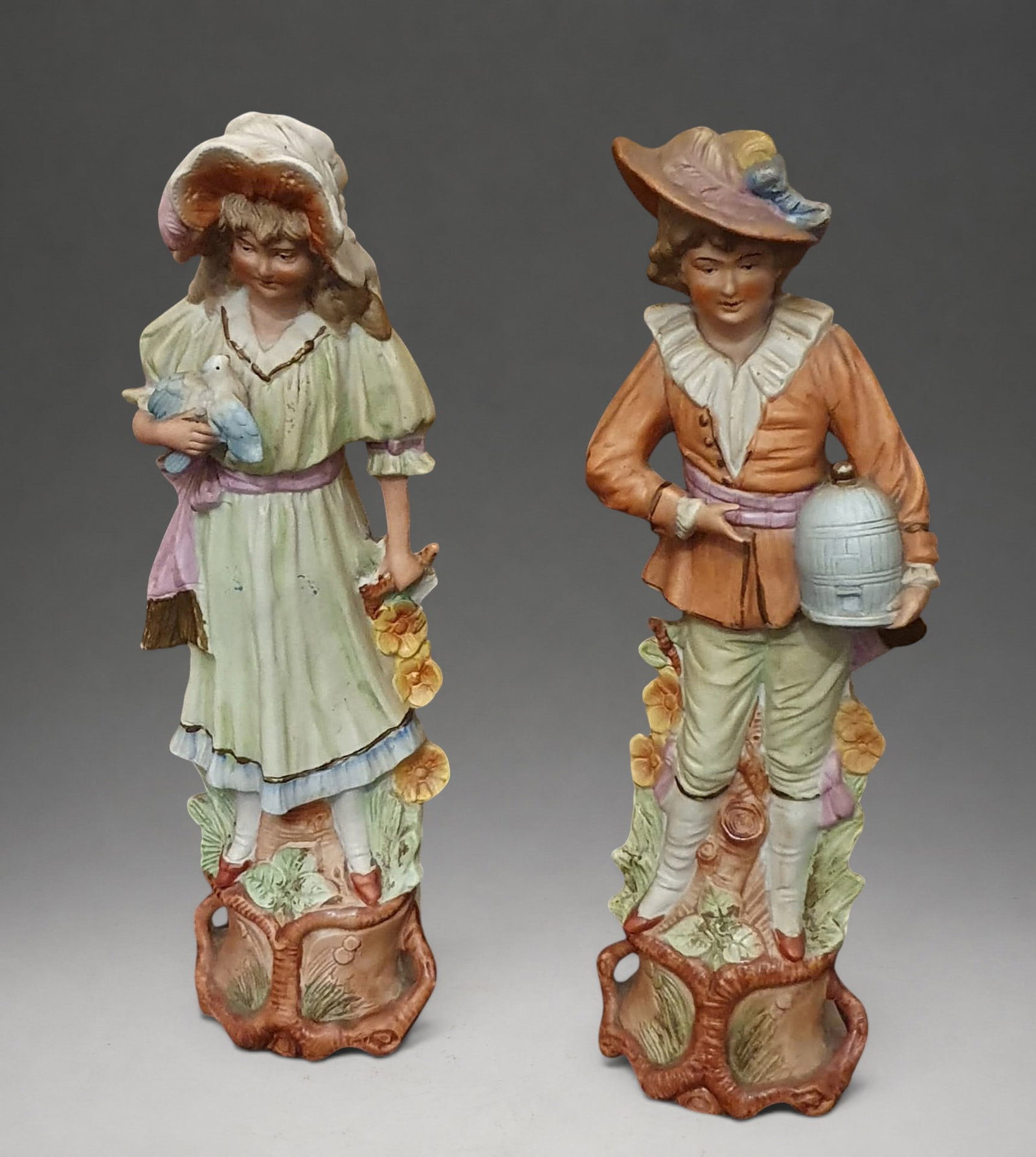 Austrian porcelain couple, 19th-20th centuries: 22 cm high
