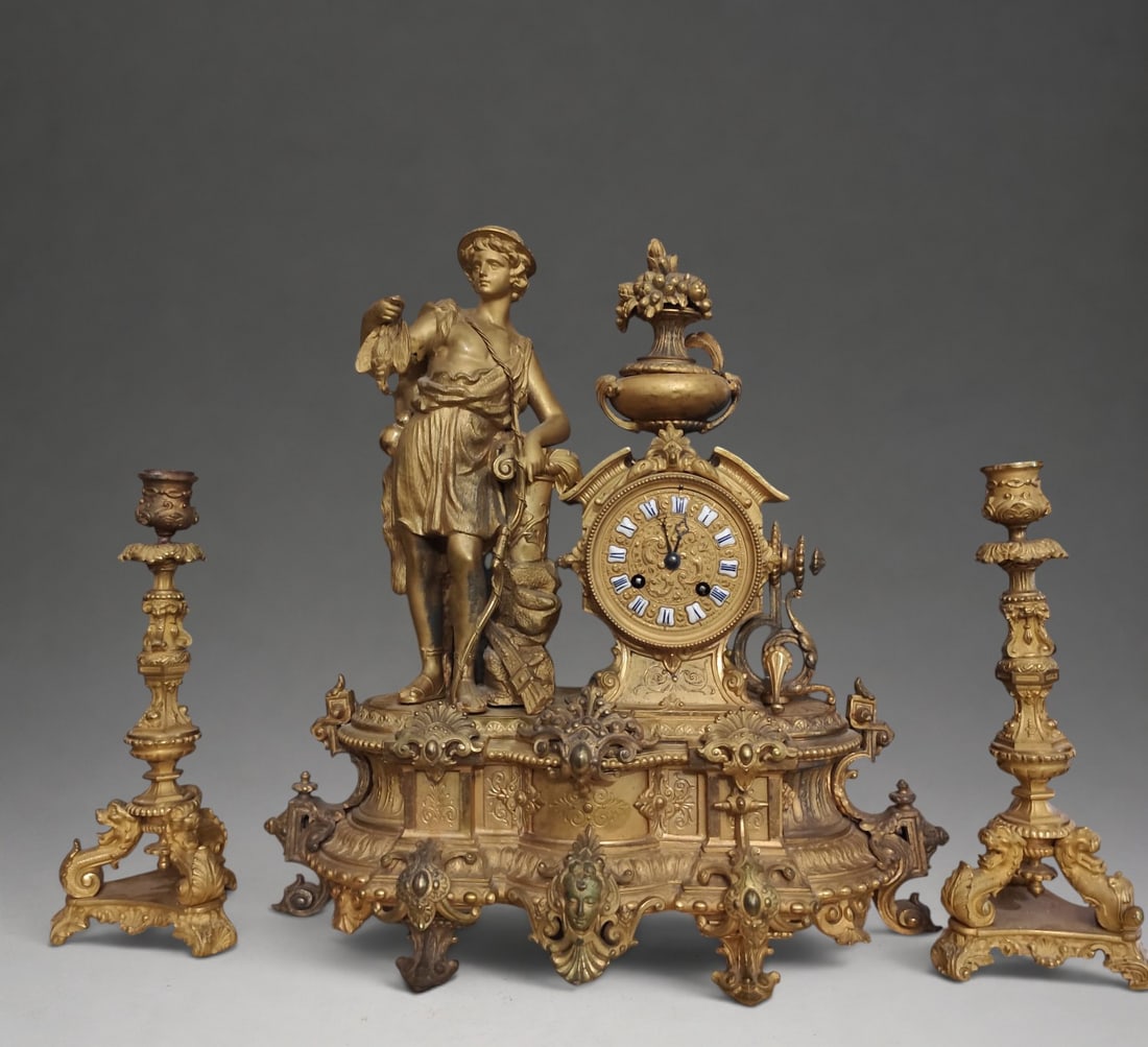 Large Napoleon III Garniture in gilt bronze ormolu (1 of 1)