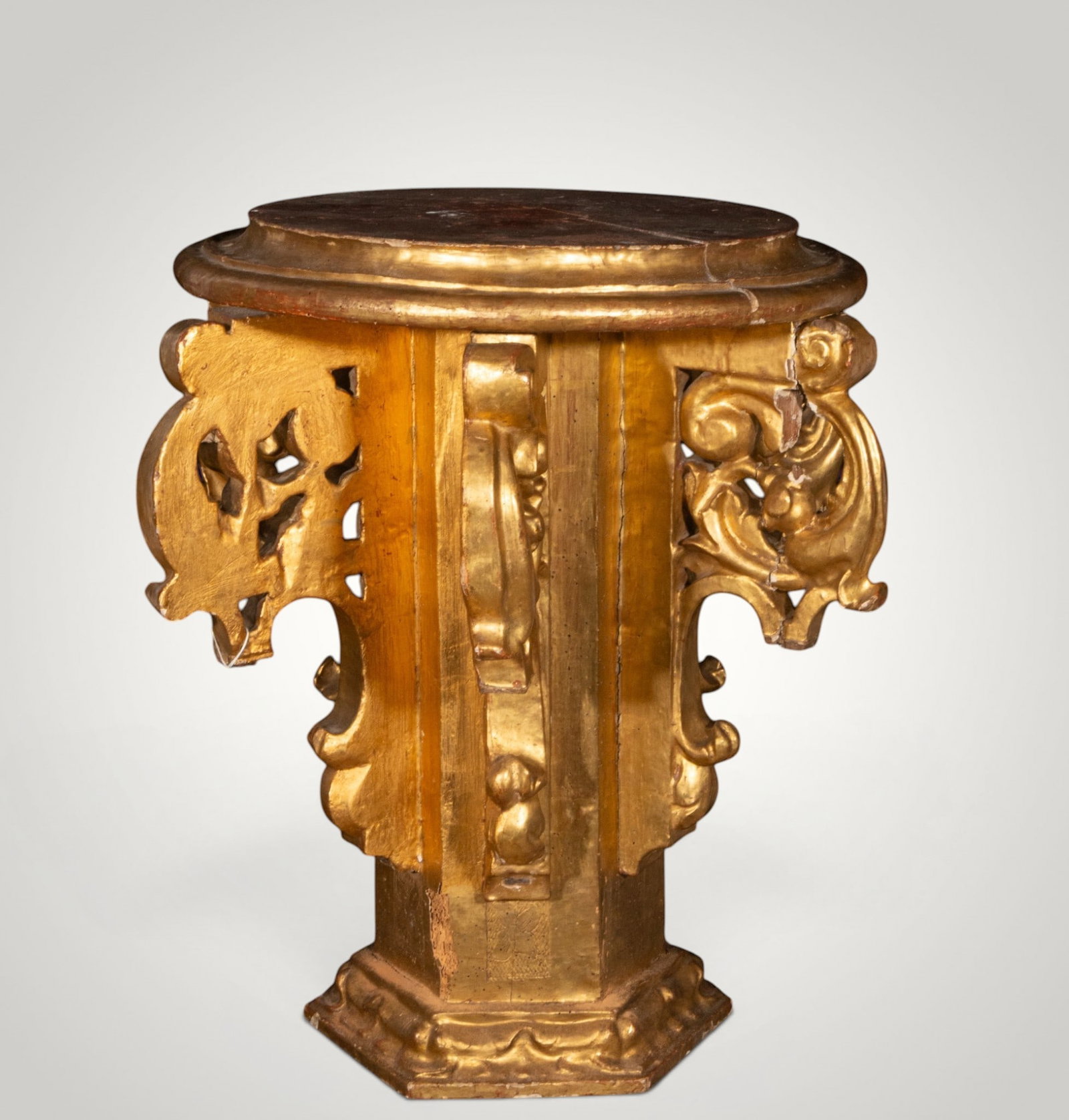 Gilded bracket for a mirror. European School. 19th century (1 of 4)