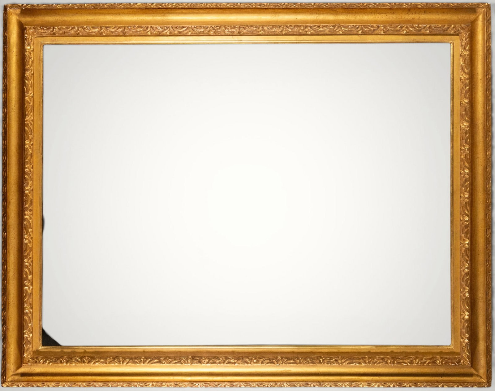Large Italian frame in gilded wood. 19th century: External measurement: 130 x 103 cm, rear light measurement: 115 x 88 cm