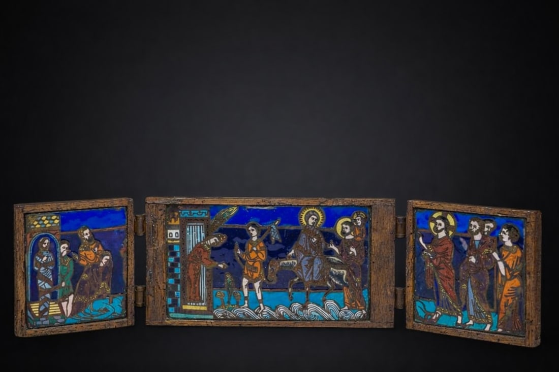 Medieval-style triptych in enamels, 19th century: Open dimensions: 46.5 x 12 cm