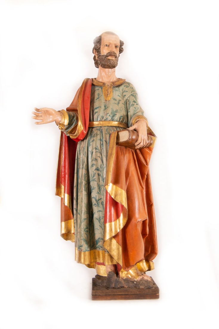 Saint Peter the Evangelist, 17th century Spanish school: Carving in polychrome and gilt wood, polychromy restored in the 19th century, size size: 122 x 53 x 36