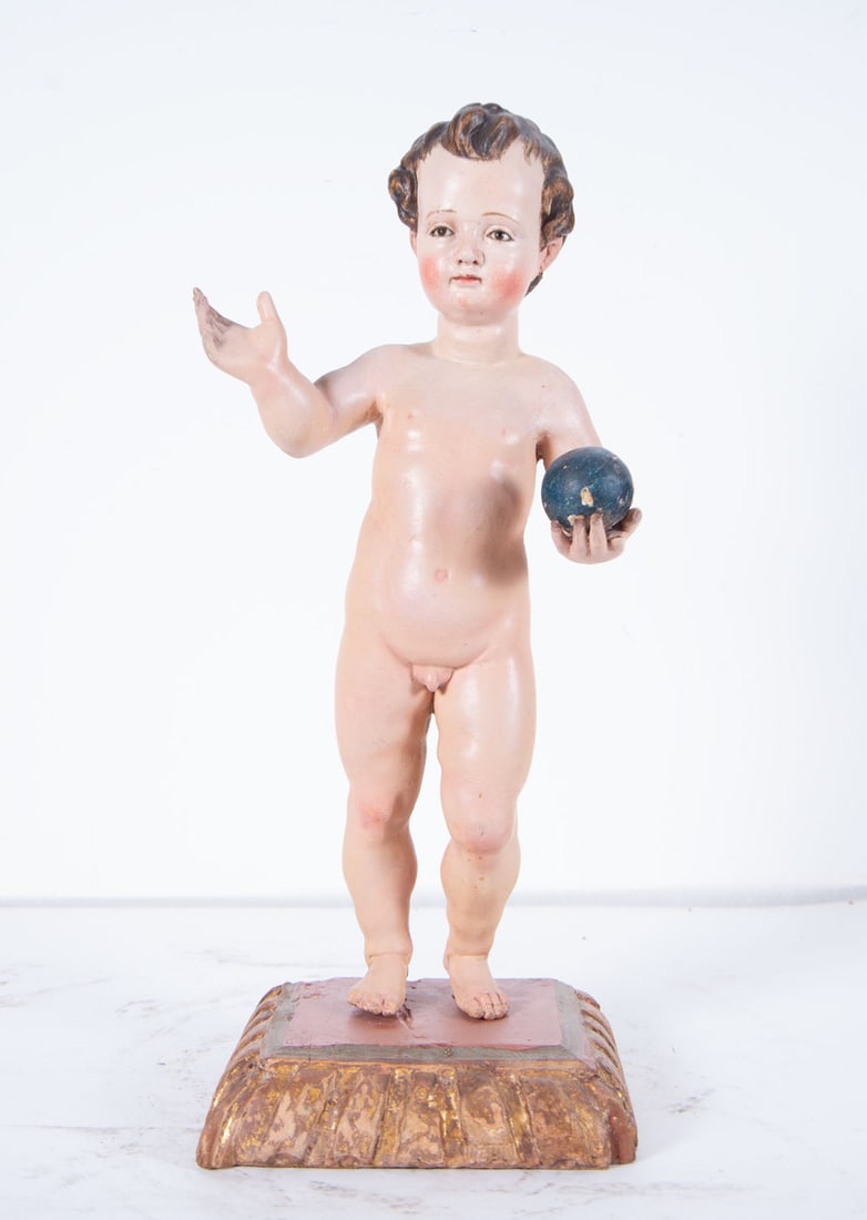 Enfant Jesus Salvator Mundi, Sevillian school of the 18th century: Carving in polychrome wood, measures Boy: 45 x 25 x 12 cm, total measures: 50 x 22 x 16 cm