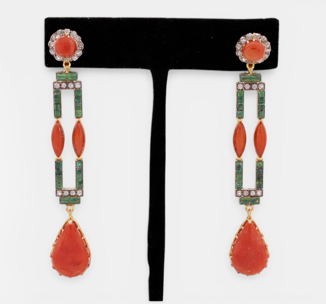 Earrings with coral of approx. 10-12 ct, emeralds of approx. 1.50 ct and rose cut diamonds of 0.80: Rose-cut diamonds, approx. 0.80 ct; coral, approx. 10-12 ct; emeralds, approx. 1.50 ct; .925 sterling silver and gold-plated silver; 14K gold posts and clasps. Total weight approx. 10.37 g. Pair of ea