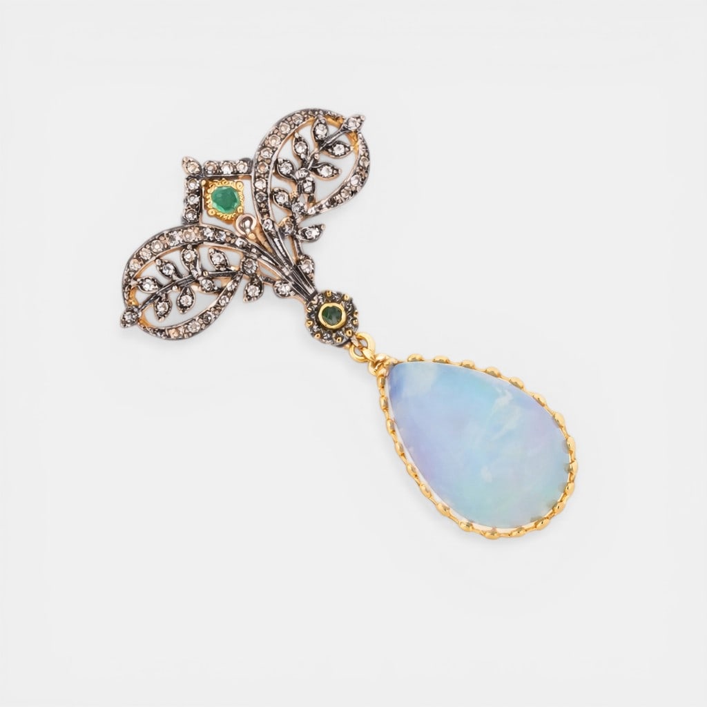 Pendant with an opal of approximately 3 ct, emeralds of approximately 0.08 ct and rose cut diamonds (1 of 1)