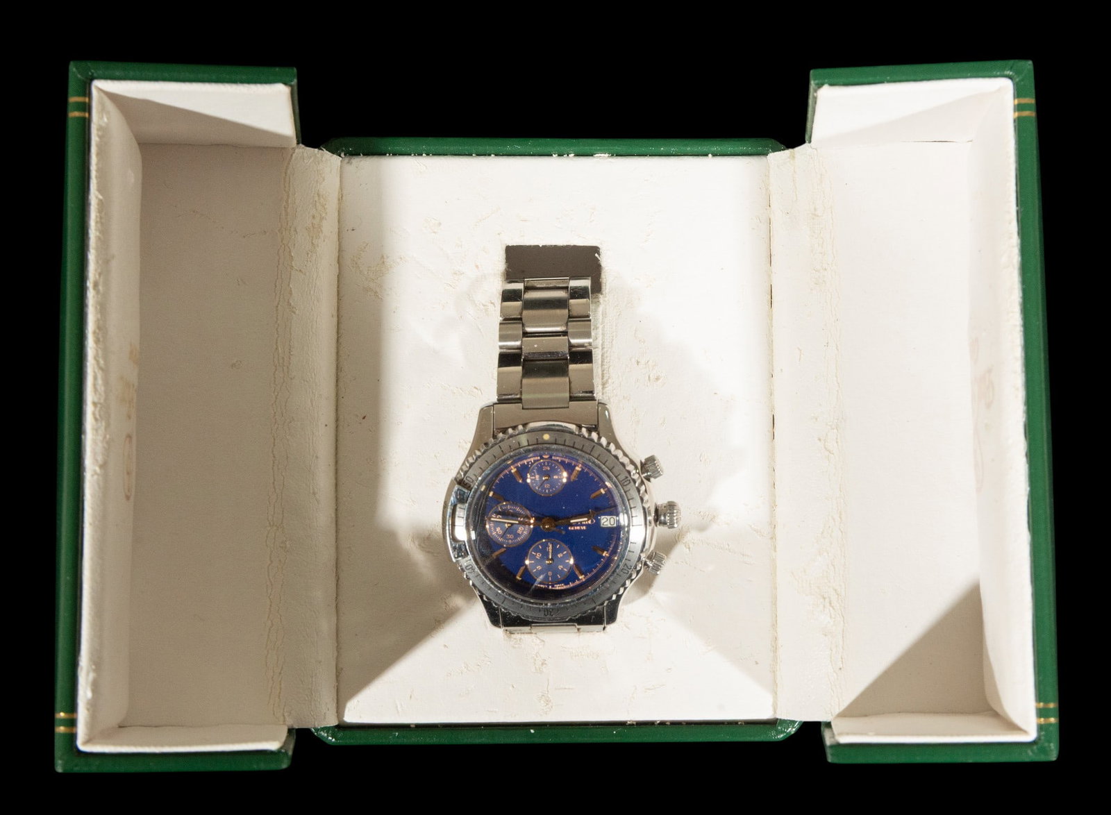 Paul Picot Chronometer Watch: 5 cm x 5 cm