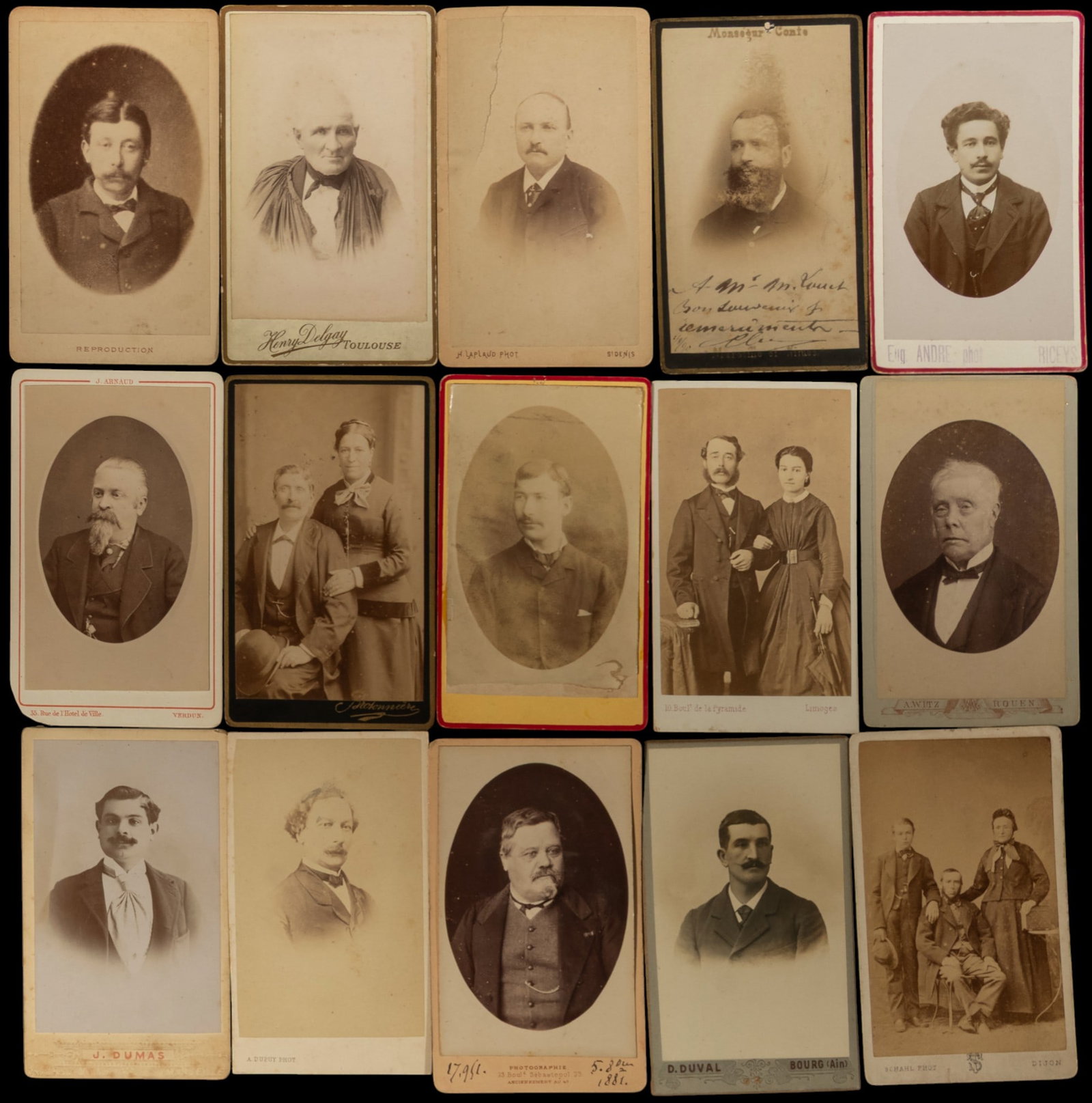 Lot of 15 old photos from the 19th and 20th centuries: Each measures 9x5cm approx.