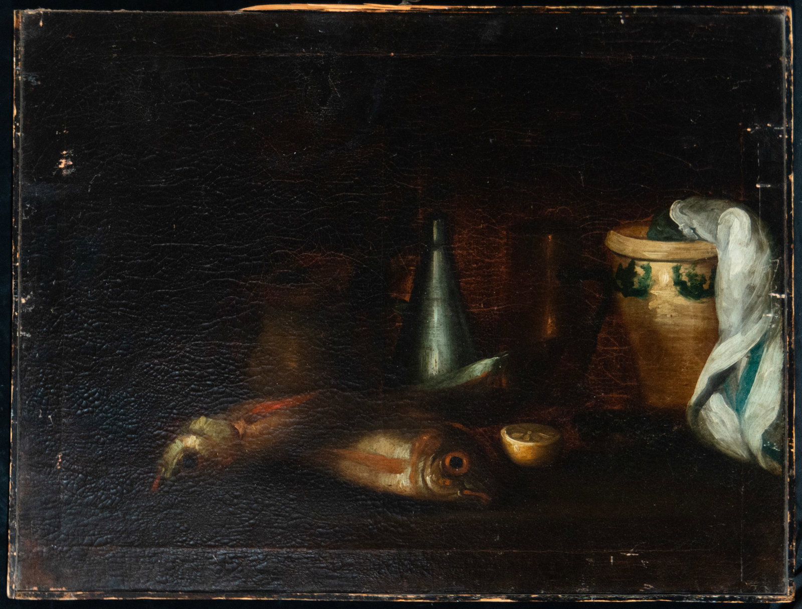 Fish Still Life - Circle of Giuseppe Recco (Naples, 1634-Alicante, 1695): Oil on canvas. Dimensions 86 cm x 65 cm. On a dimly lit surface are arranged several fish, one of them in the foreground with its eye highlighted by the light, next to a small piece of shellfish, a da