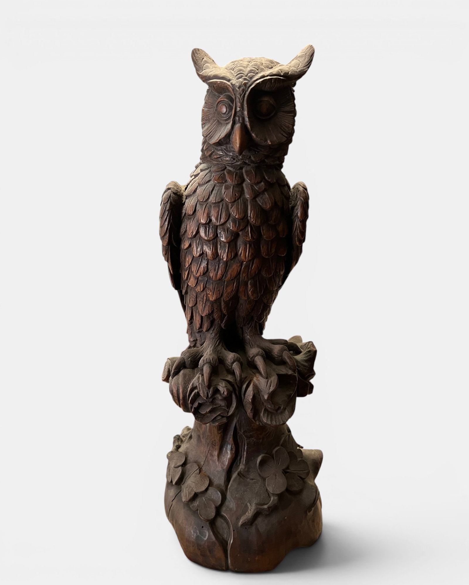 Black Forest owl in wood, 20th century (1 of 3)