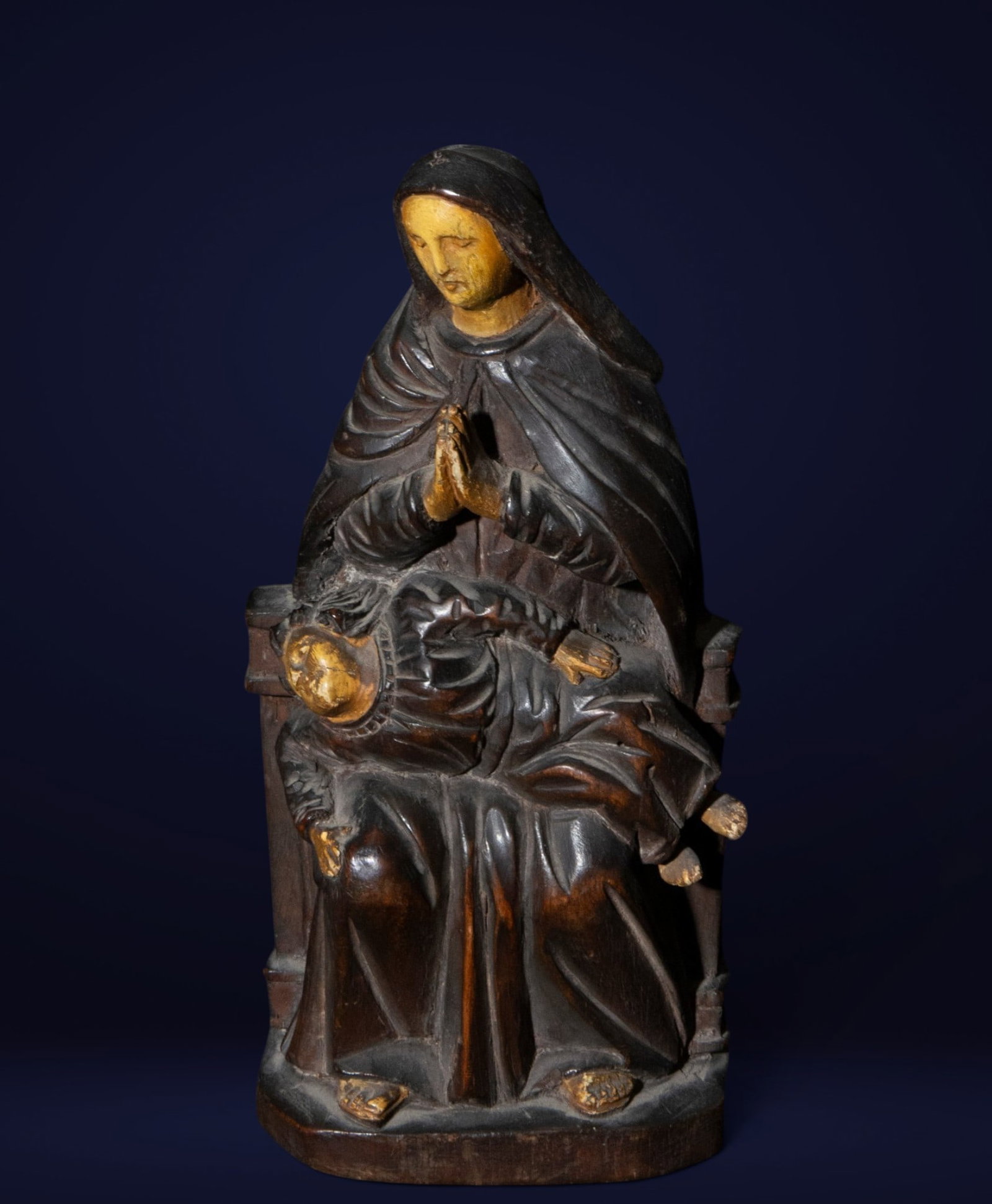 Pietà, Renaissance School, Italy - 16th Century: Carved wood in its natural color. Measures 24 x 12 x 7 cm.