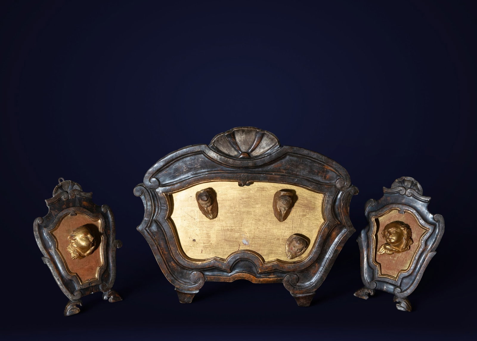 Lot of three frames with cherub heads, Italian Baroque School, 18th Century (1 of 2)