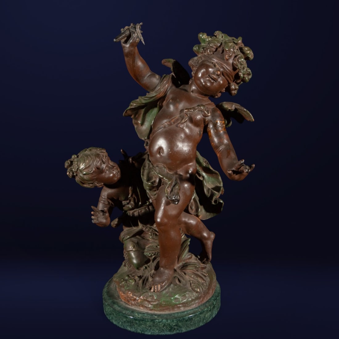 Decorative sculpture of Cupid from the 19th century: Sculpture. Measurements: 43 cm x 28 cm x 20 cm