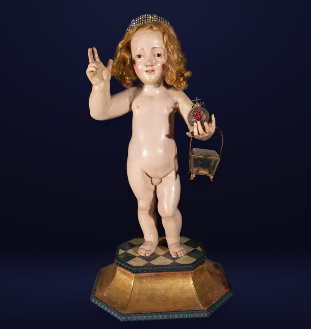 18th century sculpture of a child: Size. Measurements: 70 cm x 39 cm x 32 cm