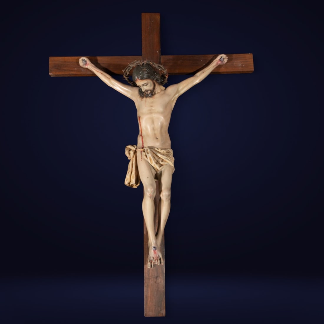 Christ in wood carving: Size. Measurements: 39 cm x 32 cm x 6 cm, total 64 cm x 44 cm