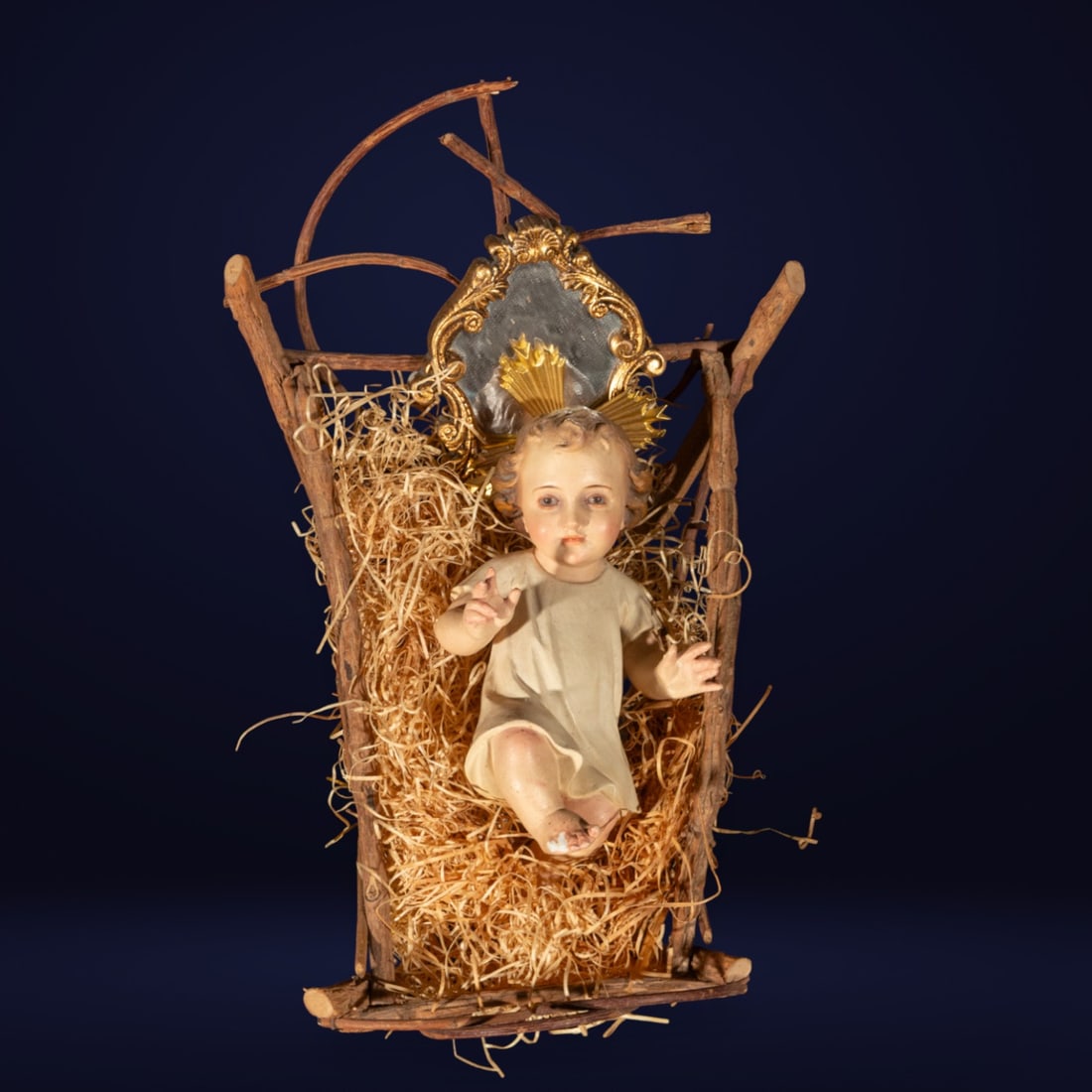 Child of the 20th century: Size. Measurements: 28 cm x 20 cm x 6 cm