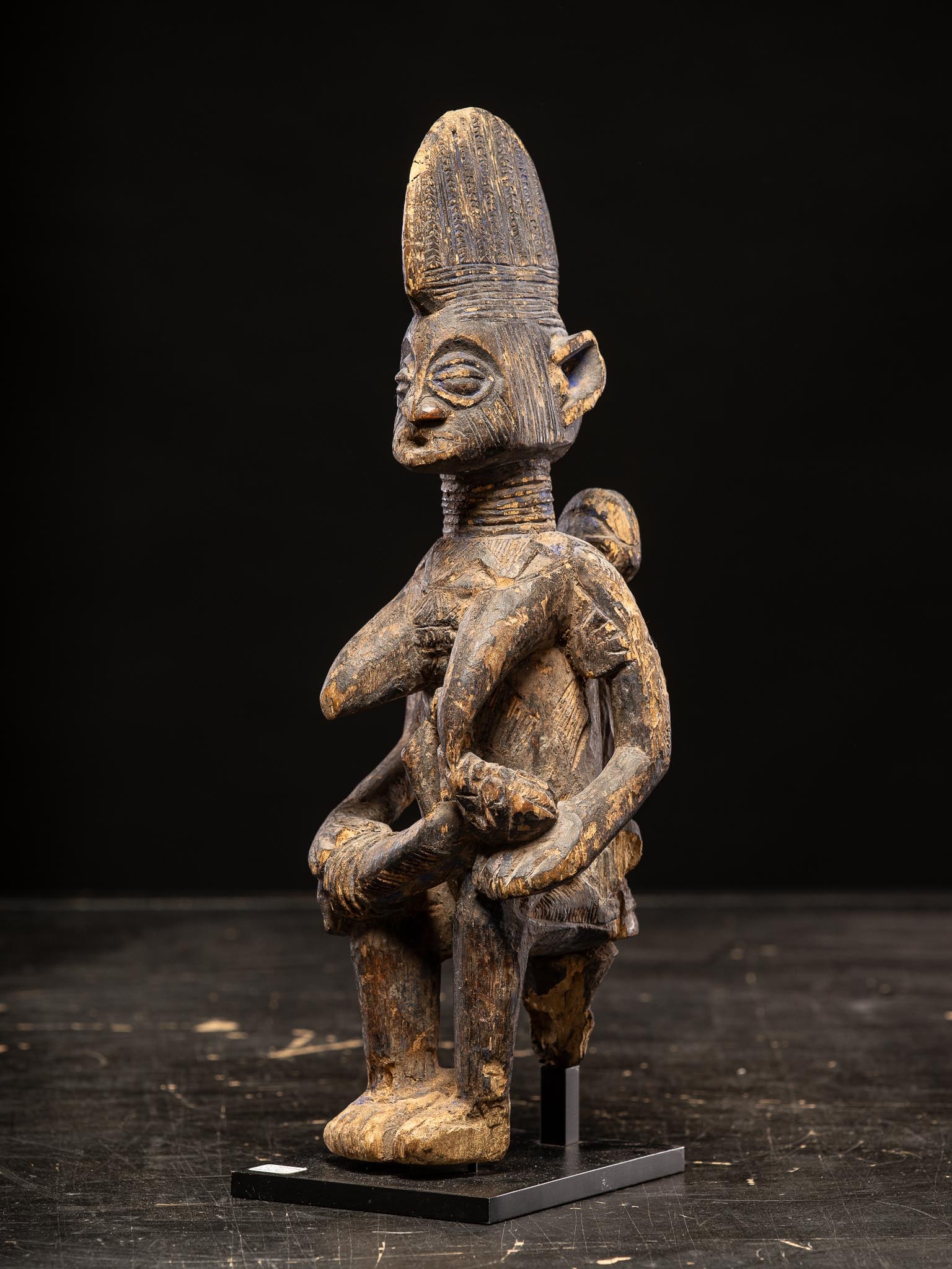 Mother figure with two children, Yoruba people, Nigeria, 20th century (1 of 7)
