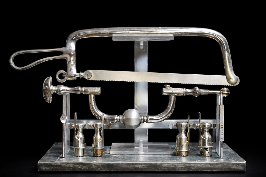 Surgical instrument set, with amputation saw, early 20th century (1 of 8)