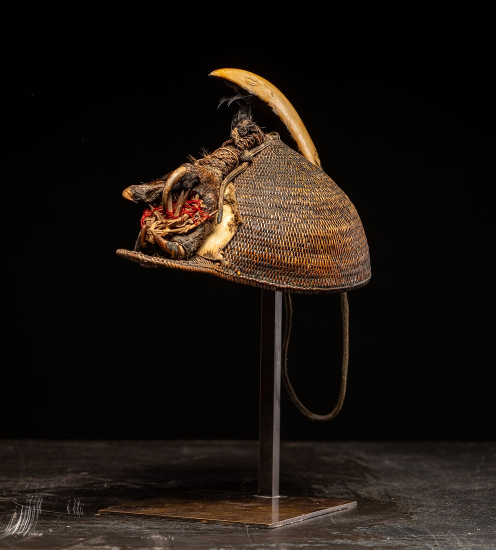 Warrior hat decorated with hornbills and feathers, Nyishi people, India (1 of 9)