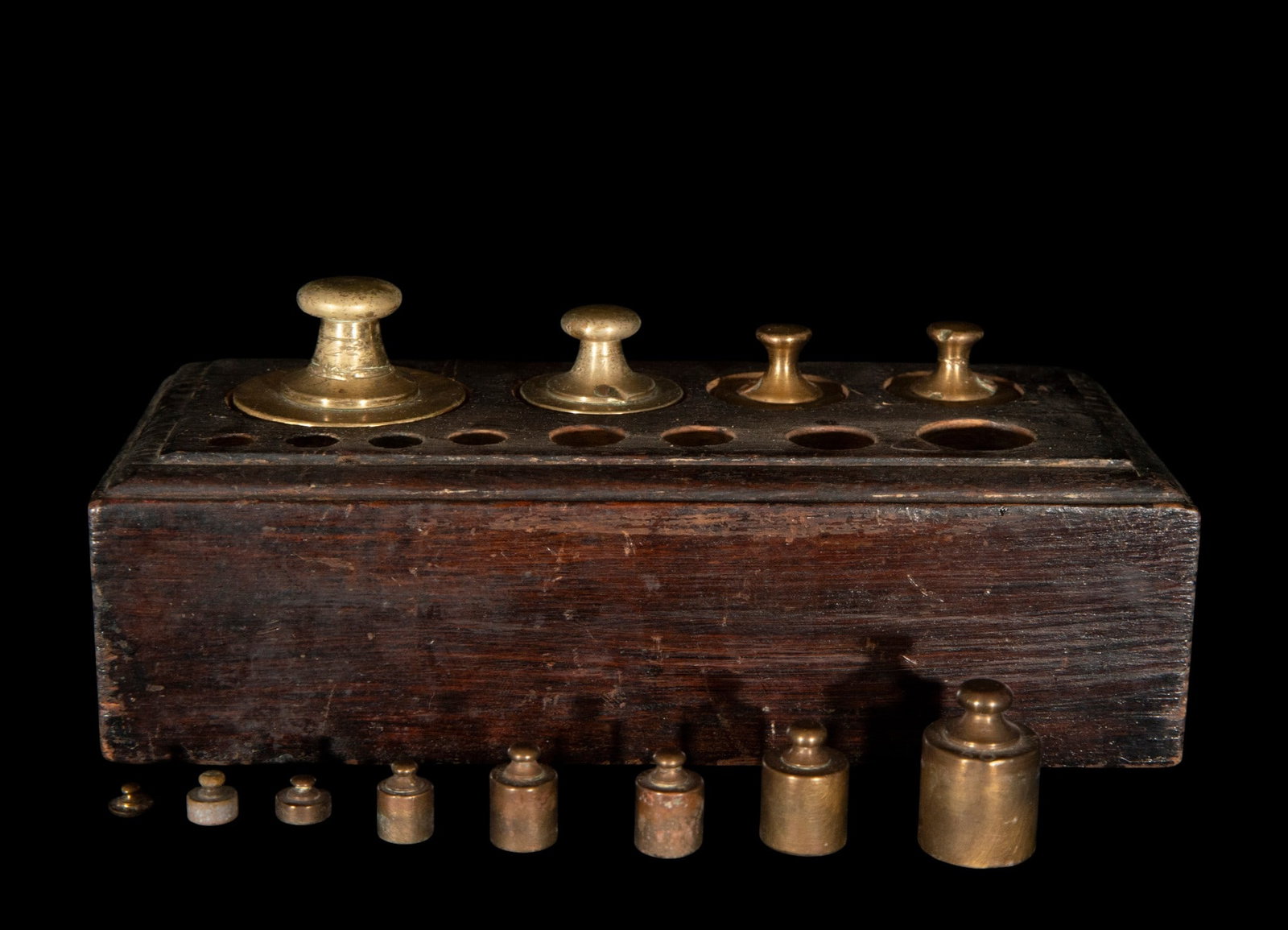 Set of pharmacy weights, European Scientific School, 19th century (1 of 4)
