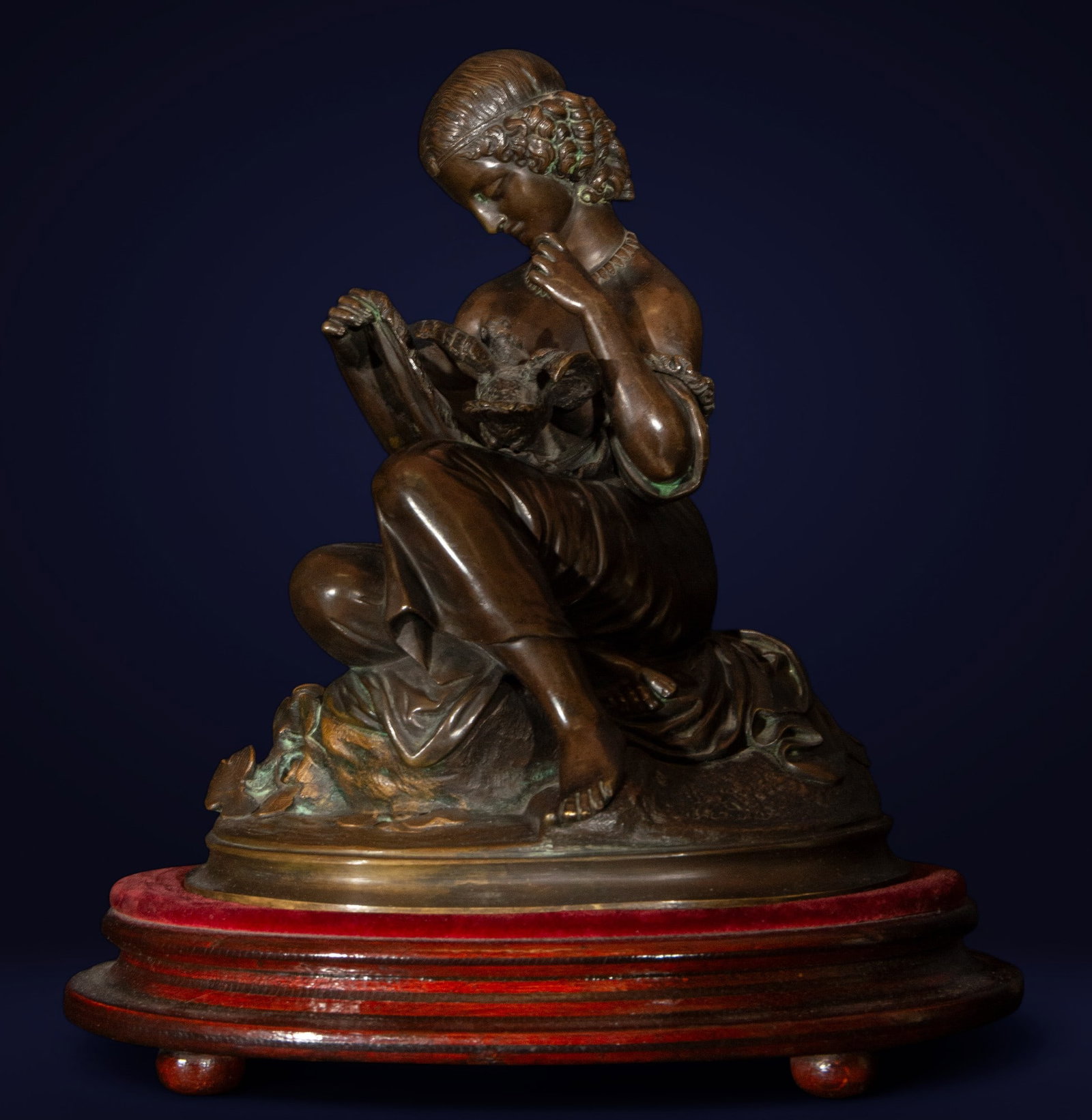 Signed Italian bronze sculpture of Young Lady with Bird, 19th century: Bronze. Measurements: 33 cm x 29 cm x 19 cm