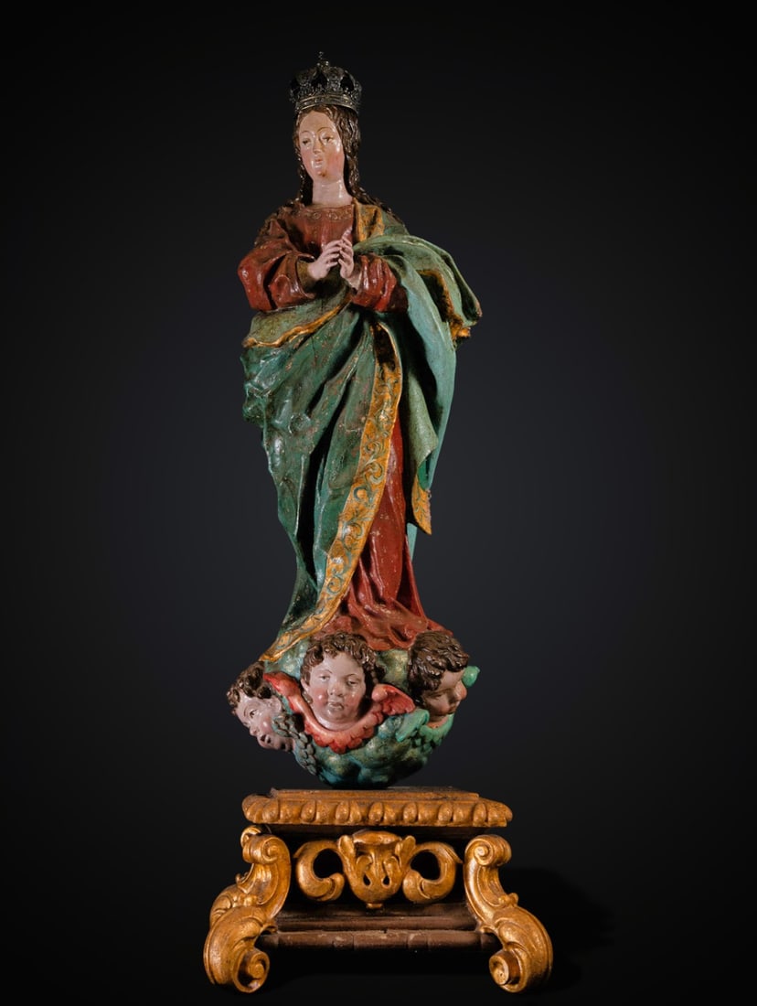 Large Immaculate Virgin, following the models of Alonso Cano, Novohispanic colonial school of the: Measurements: 93 x 32 x 31 cm. With base: 119 x 39 x 33 cm. Origin: old Madrid private collection.