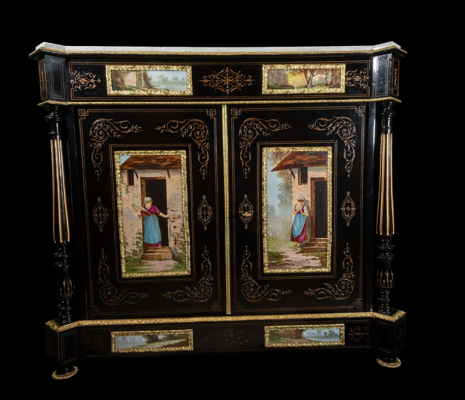 Lacquered wood cabinet with pastoral scenes - Italian School - 19th Century: Black lacquered wood cabinet decorated with hand-painted pastoral scenes and gilt details. The cabinet doors feature images of peasant figures in rural landscapes, framed by intricate gilt embellishme