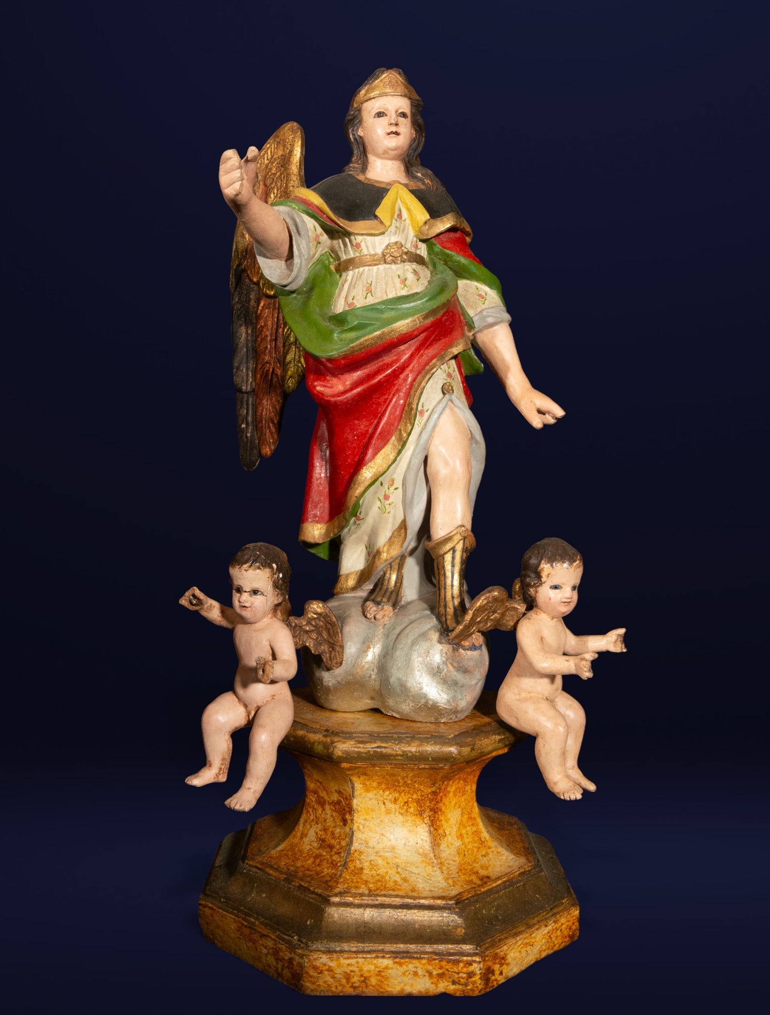 Saint Raphael the Archangel in polychrome terracotta, Colonial School, Quito, 18th Century: Polychrome terracotta. Measurements: 48 × 24 × 21 cm.