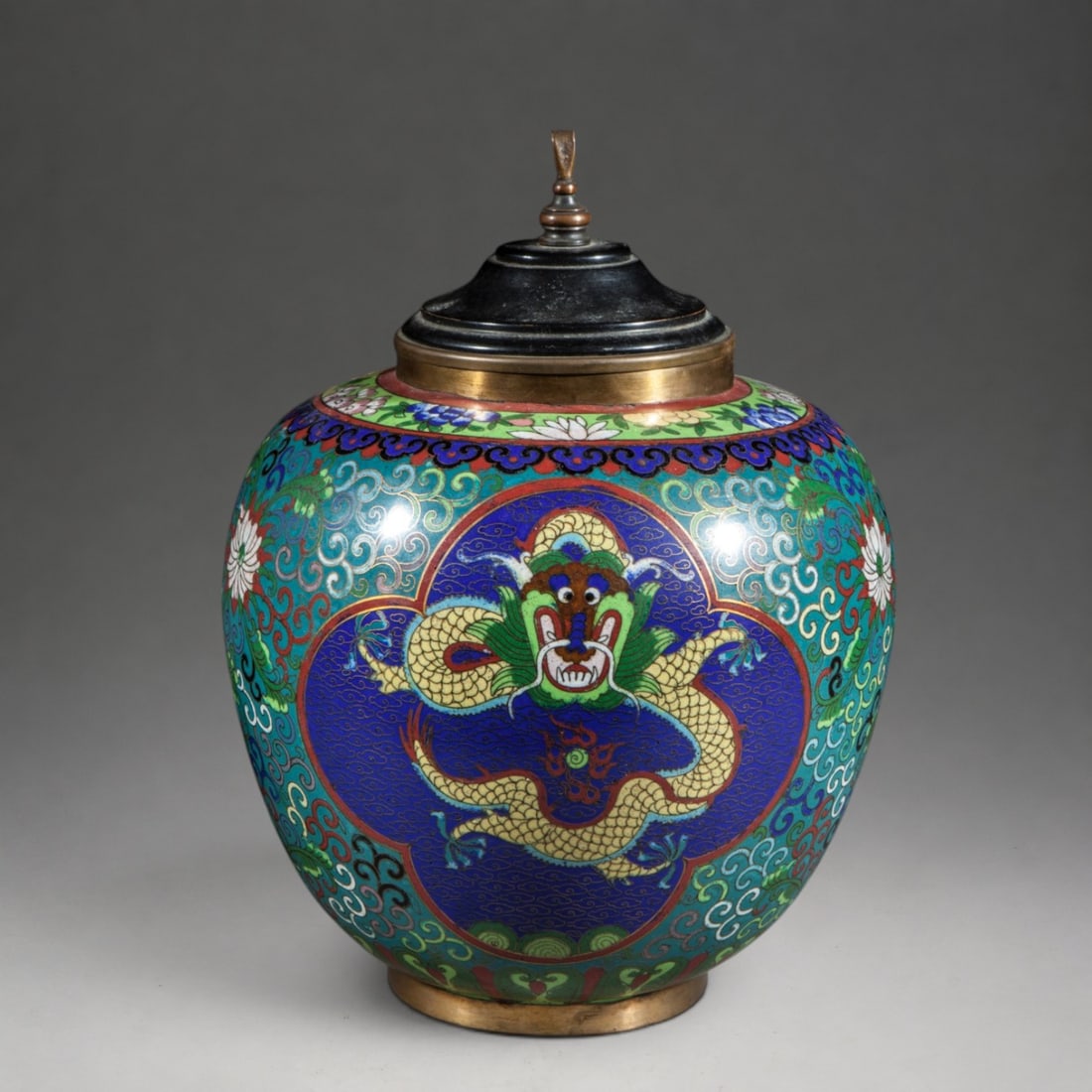 Globular pot in cloisonné enamel with dragons, Chinese Qing school, 19th-20th century (1 of 4)