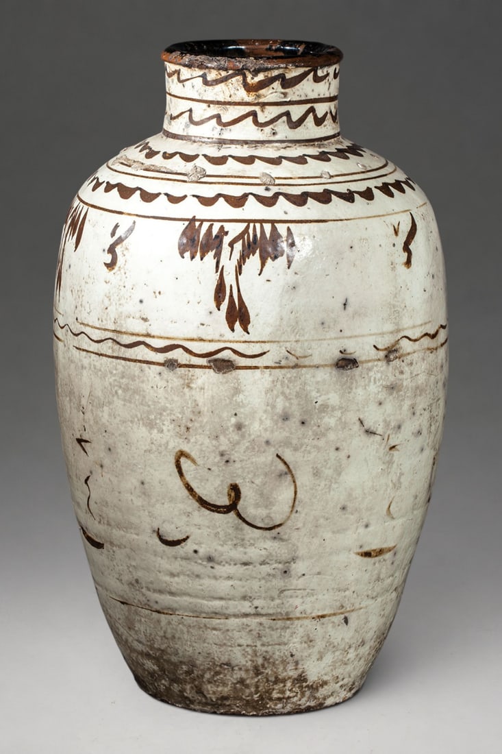 Cizhou porcelain stoneware jug, China, Yuan Dynasty (1 of 2)