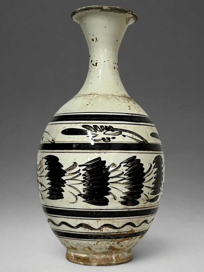 Cizhou-type vessel in glazed stoneware, Yuan school of China, 13th-14th century (1 of 6)