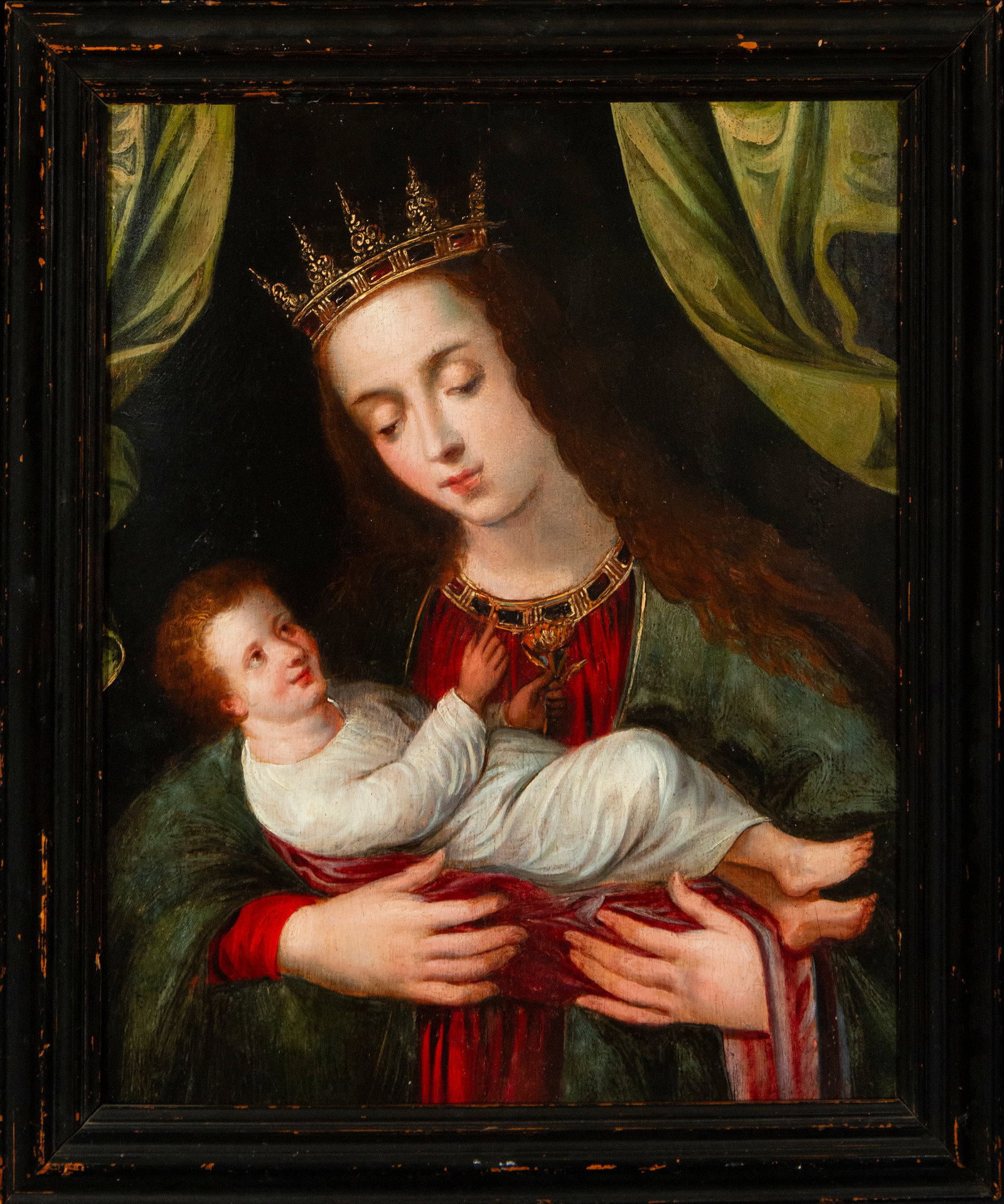 Virgin and Child. Attributed to BERNARDO BITTI (Italy, 1548-Lima, Viceroyalty of Peru, 1610): Oil on panel. Dimensions without frame: 54 x 42 cm. Dimensions with frame: 61 x 51 cm.