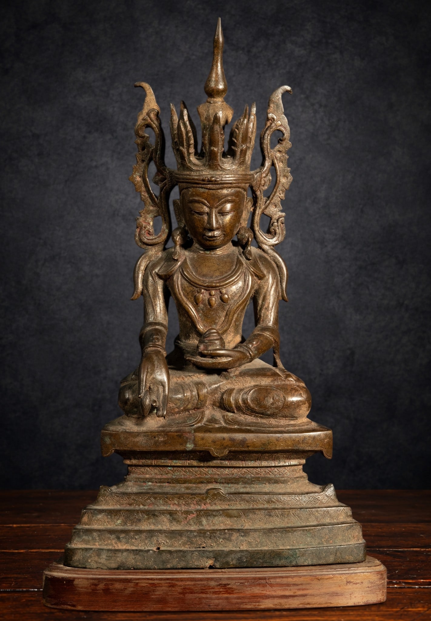Exceptional and Very Old Pagan Buddha from Burma, 16th-17th Century (1 of 6)