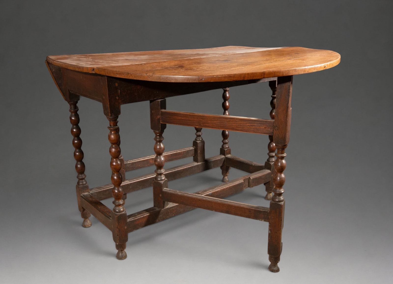 Drop-leaf table with turned legs – 18th century (1 of 3)