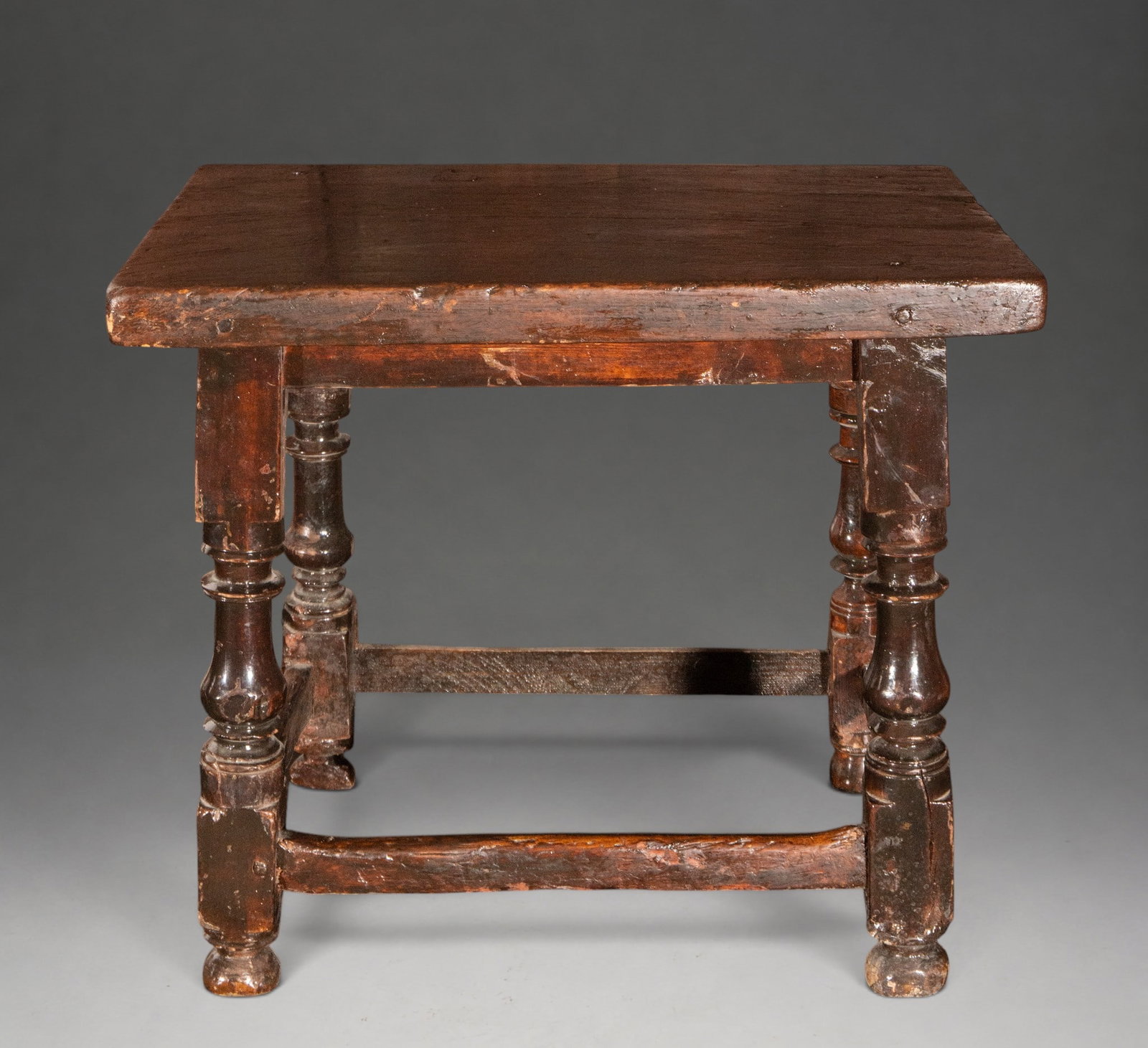 Wooden shoe table with turned legs – 17th century (1 of 4)