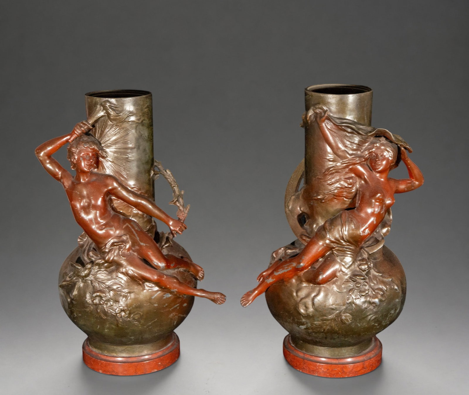 Pair of vases with allegorical figures, signed “L. Moreau?? – Art Nouveau style – circa 1900 (1 of 7)
