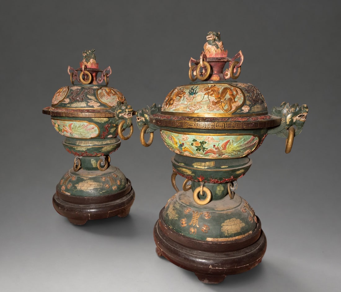 Pair of Tibetan incense burners with dragon finials – Tibet – 19th century: Pair of large Tibetan ceremonial incense burners made of fruitwood covered in bone and profusely polychromed. They feature a globular body with a domed lid, large side handles in the shape of dragon h