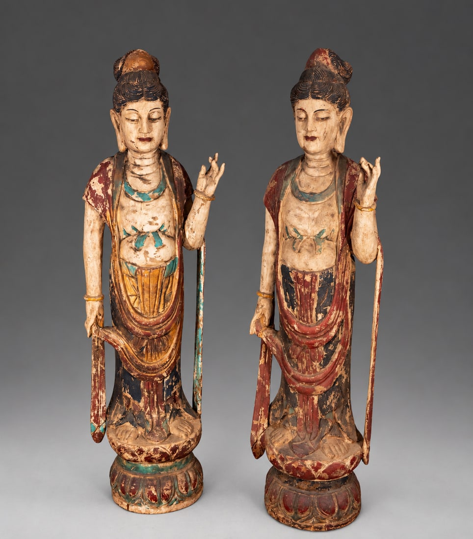 Pair of Buddhist figures in polychrome wood – Thailand – 19th century (1 of 7)