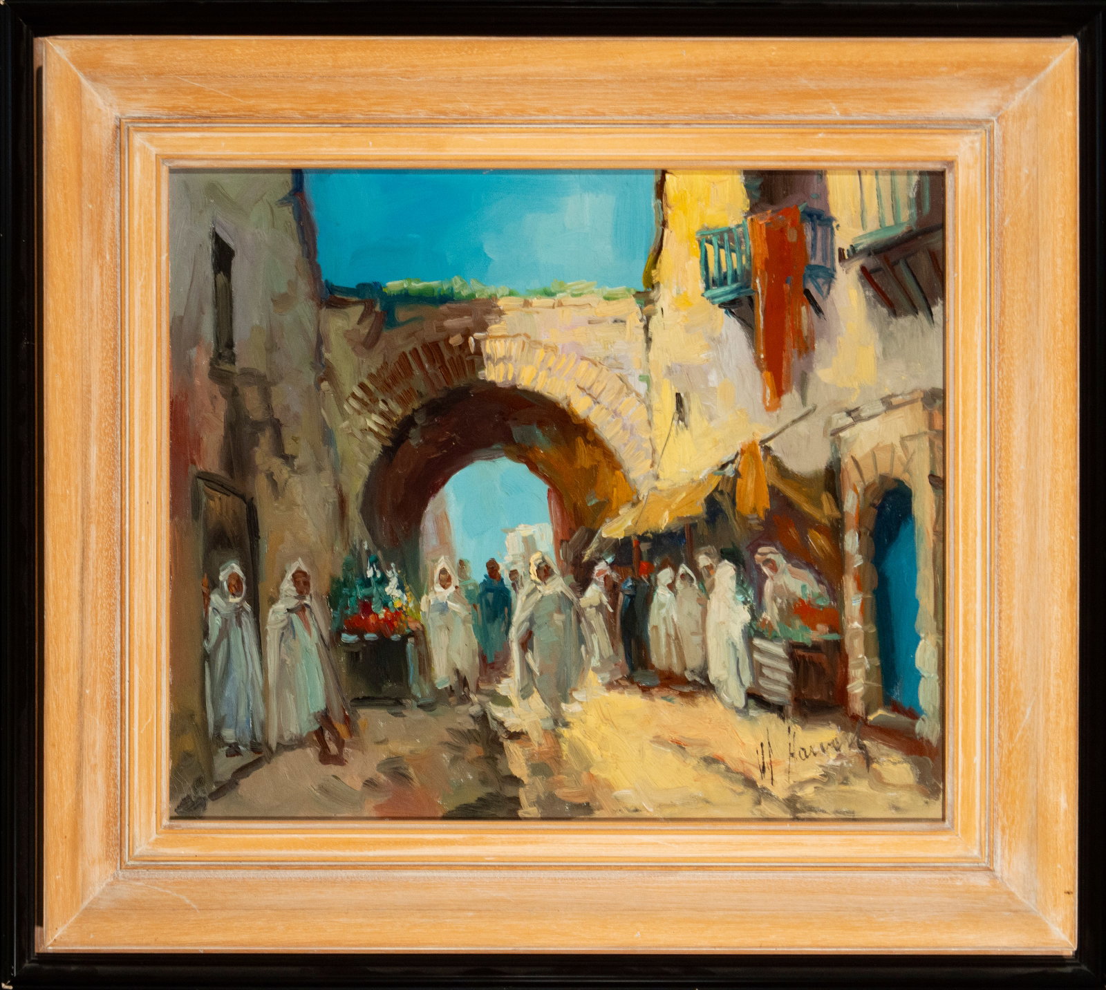European painter, signature to be identified – Orientalist Market – late 19th-early 20th century: Oil on canvas depicting a lively market scene in a North African city or with an Orientalist atmosphere. Dimensions: 59 × 50 cm; with frame: 84 × 76 cm.