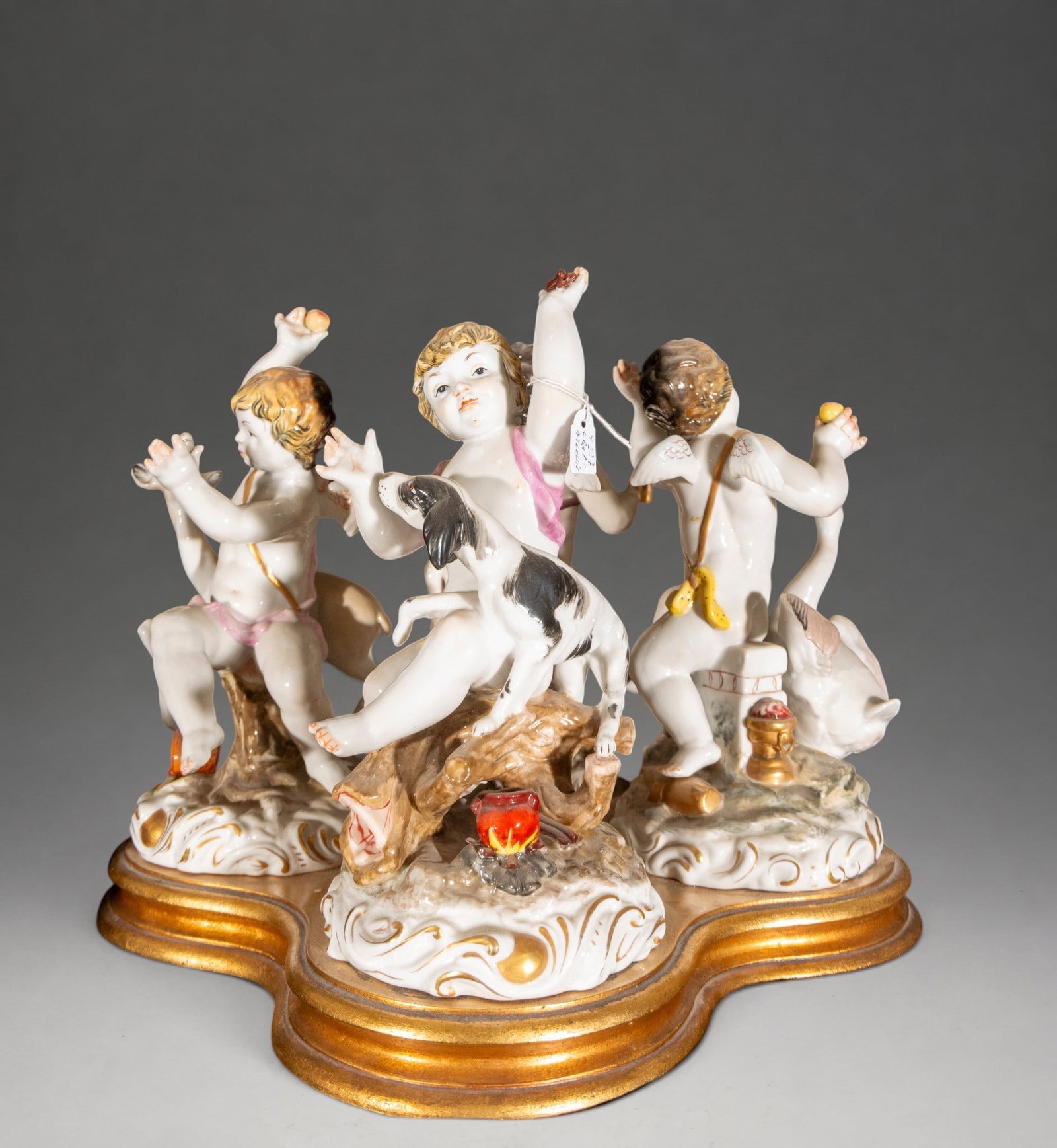 German porcelain set of cherubs - 20th century (1 of 3)